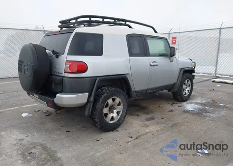 2008 Toyota Fj Cruiser z USA, uszkodzony, nr VIN JTEBU11F08K002879
